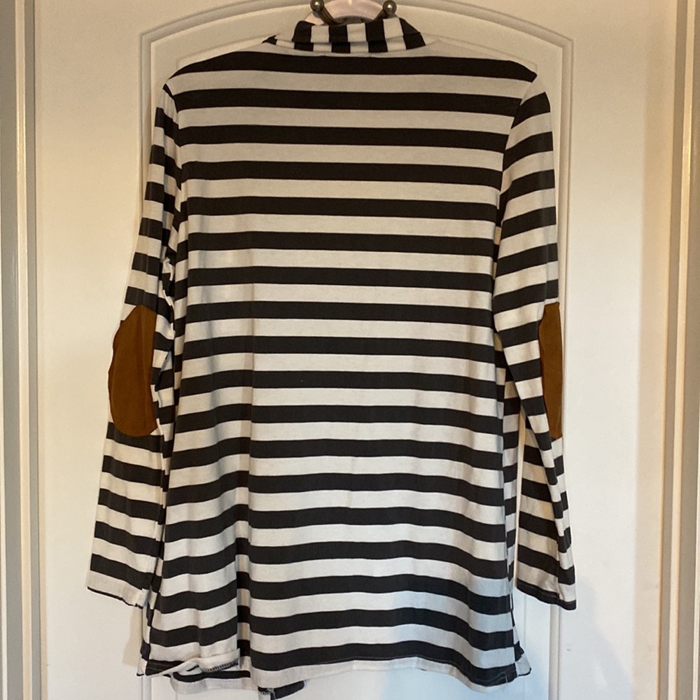 Cardigan - Picture 2 of 2